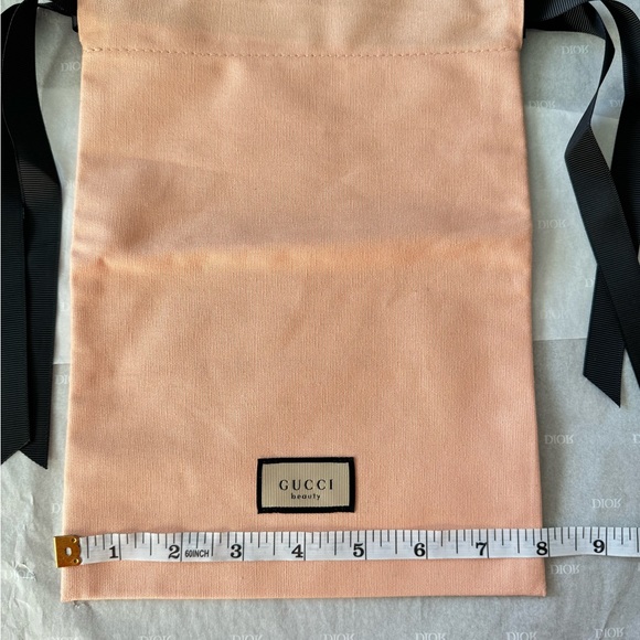 Gucci Beauty Pouch - Picture 4 of 7